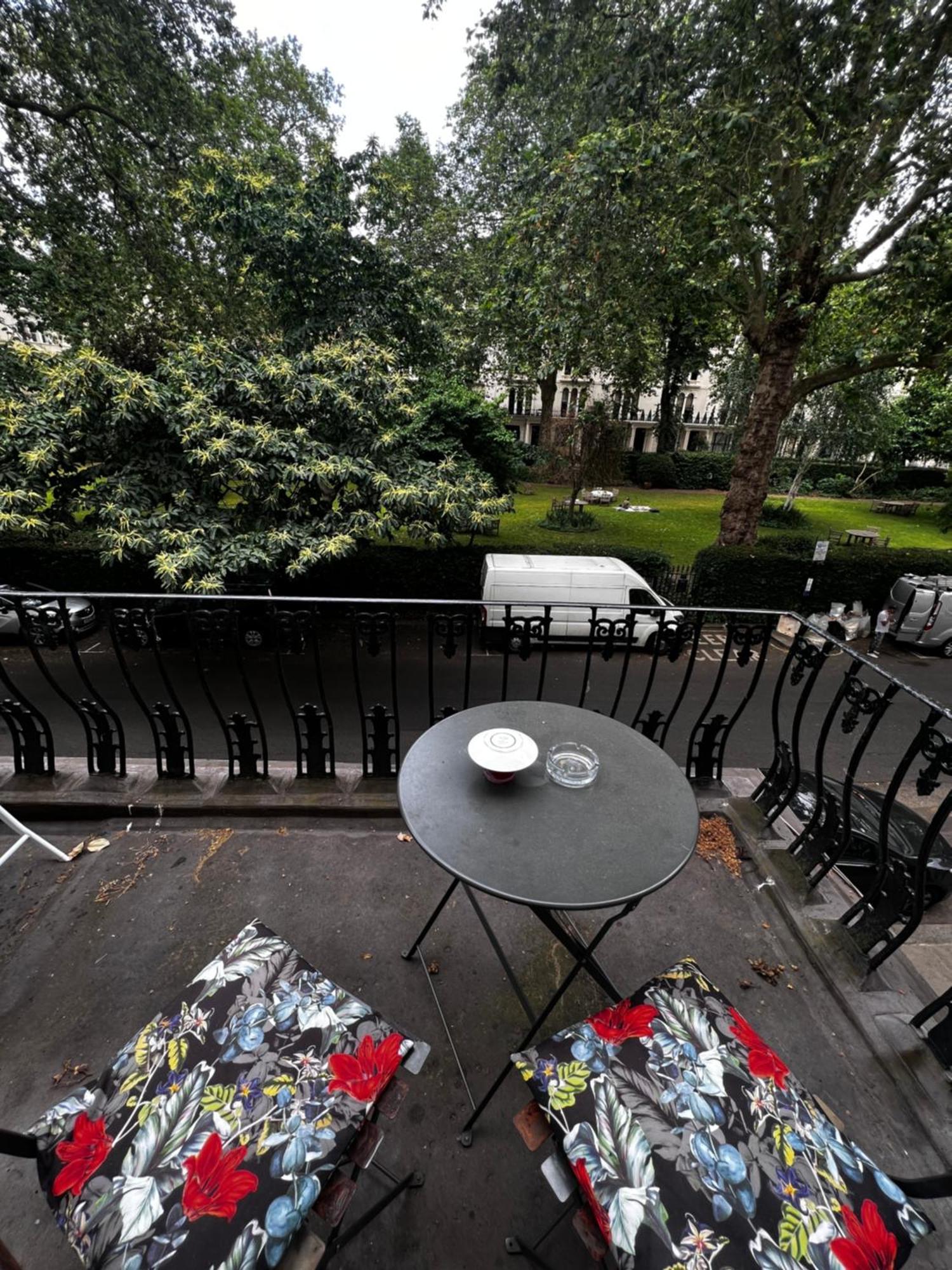Hyde Park Studio Has Private Balcony With Tranquil Garden View Londres Exterior foto